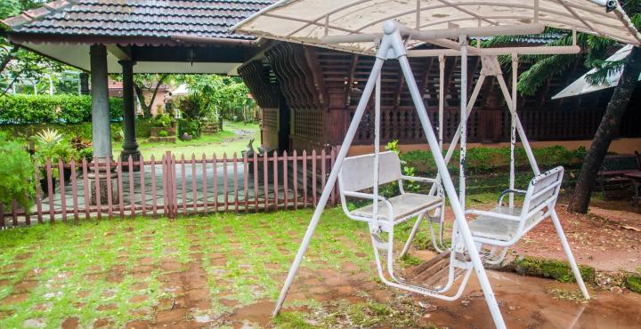 Pagoda Resorts Alappuzha Exterior photo