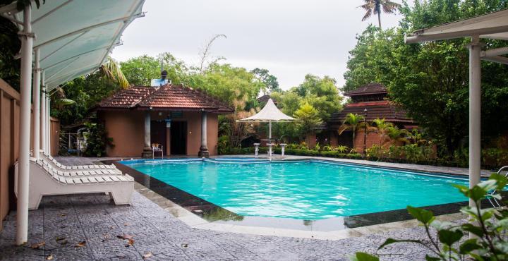 Pagoda Resorts Alappuzha Exterior photo