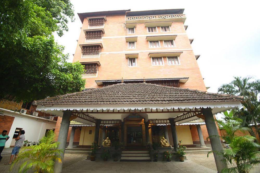 Pagoda Resorts Alappuzha Exterior photo